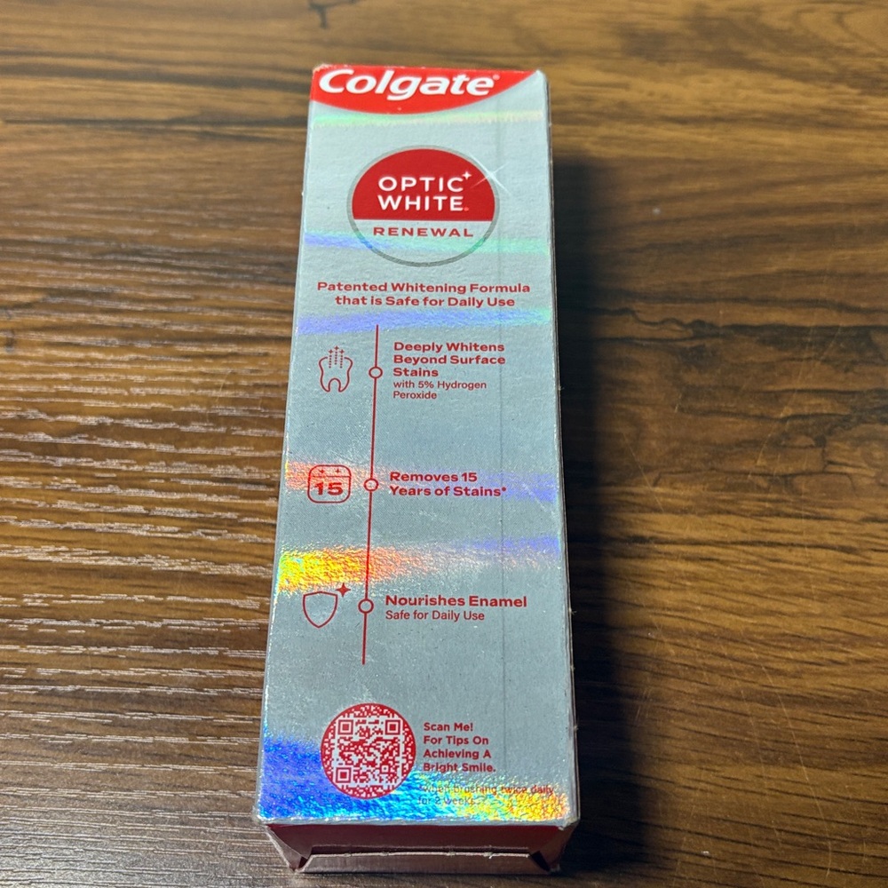 Colgate Optic White & Pro Series Toothpaste and Toothbrush Set - Picture 10 of 15